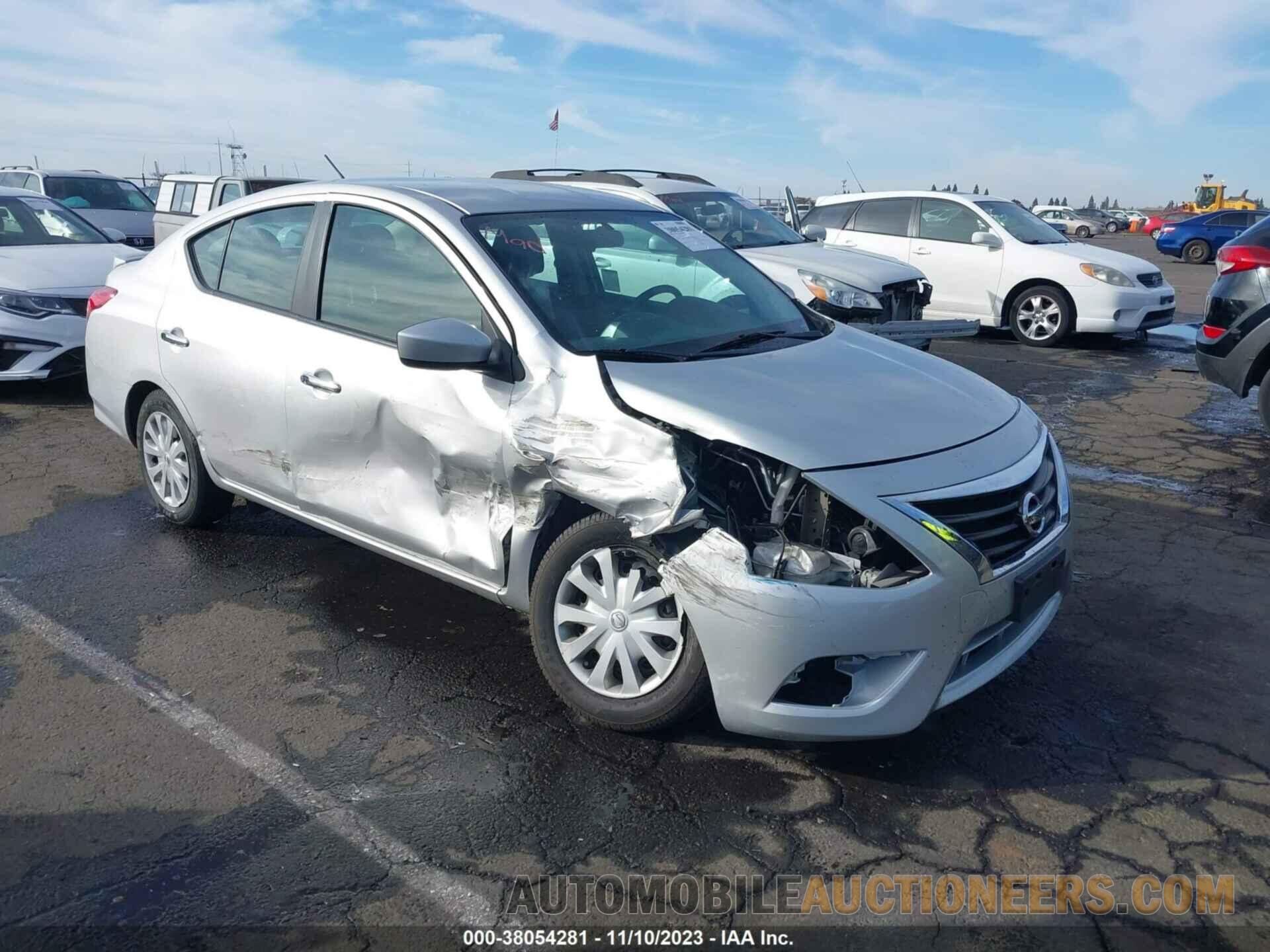 3N1CN7AP7KL808972 NISSAN VERSA 2019