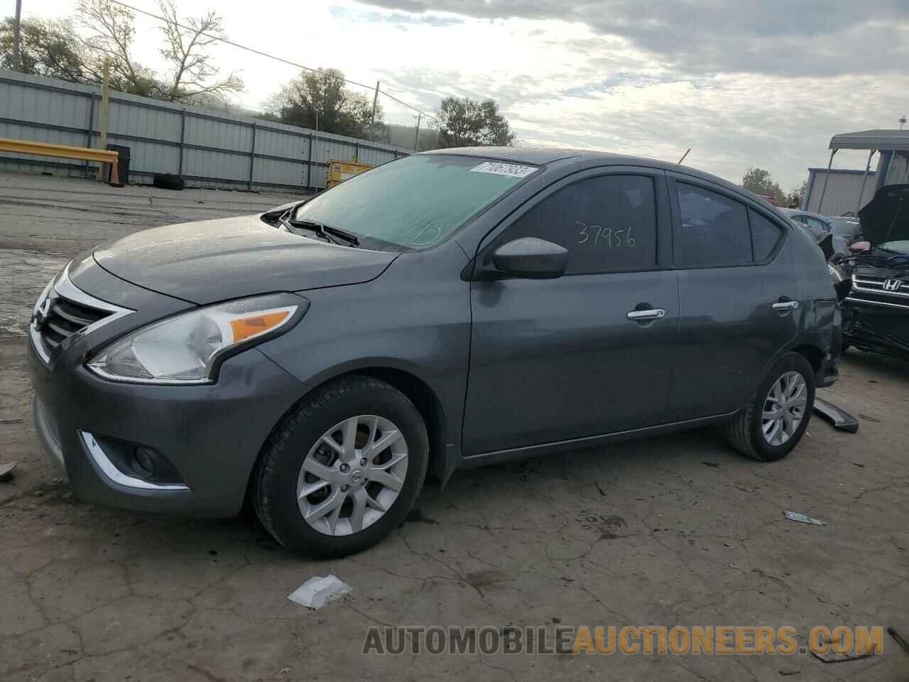 3N1CN7AP7KL811564 NISSAN VERSA 2019