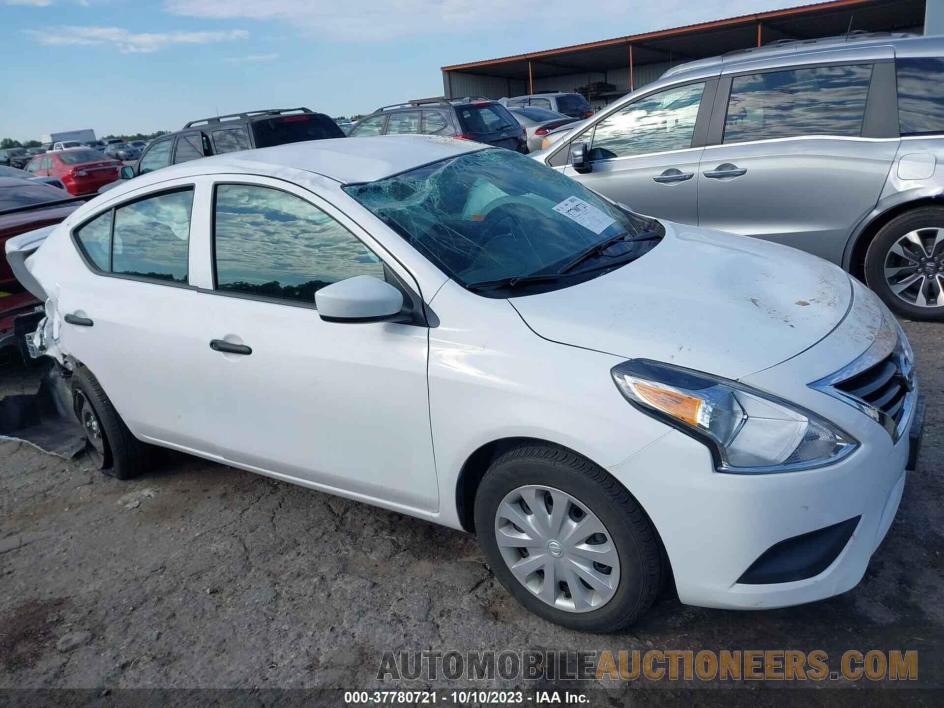 3N1CN7AP7KL814027 NISSAN VERSA SEDAN 2019