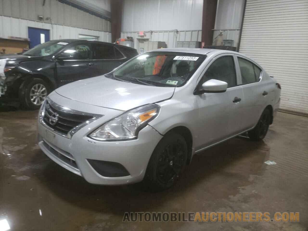 3N1CN7AP7KL816165 NISSAN VERSA 2019