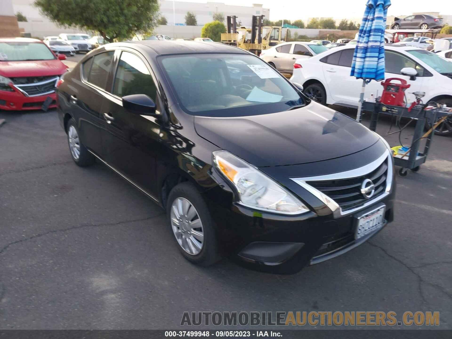 3N1CN7AP7KL821334 NISSAN VERSA SEDAN 2019