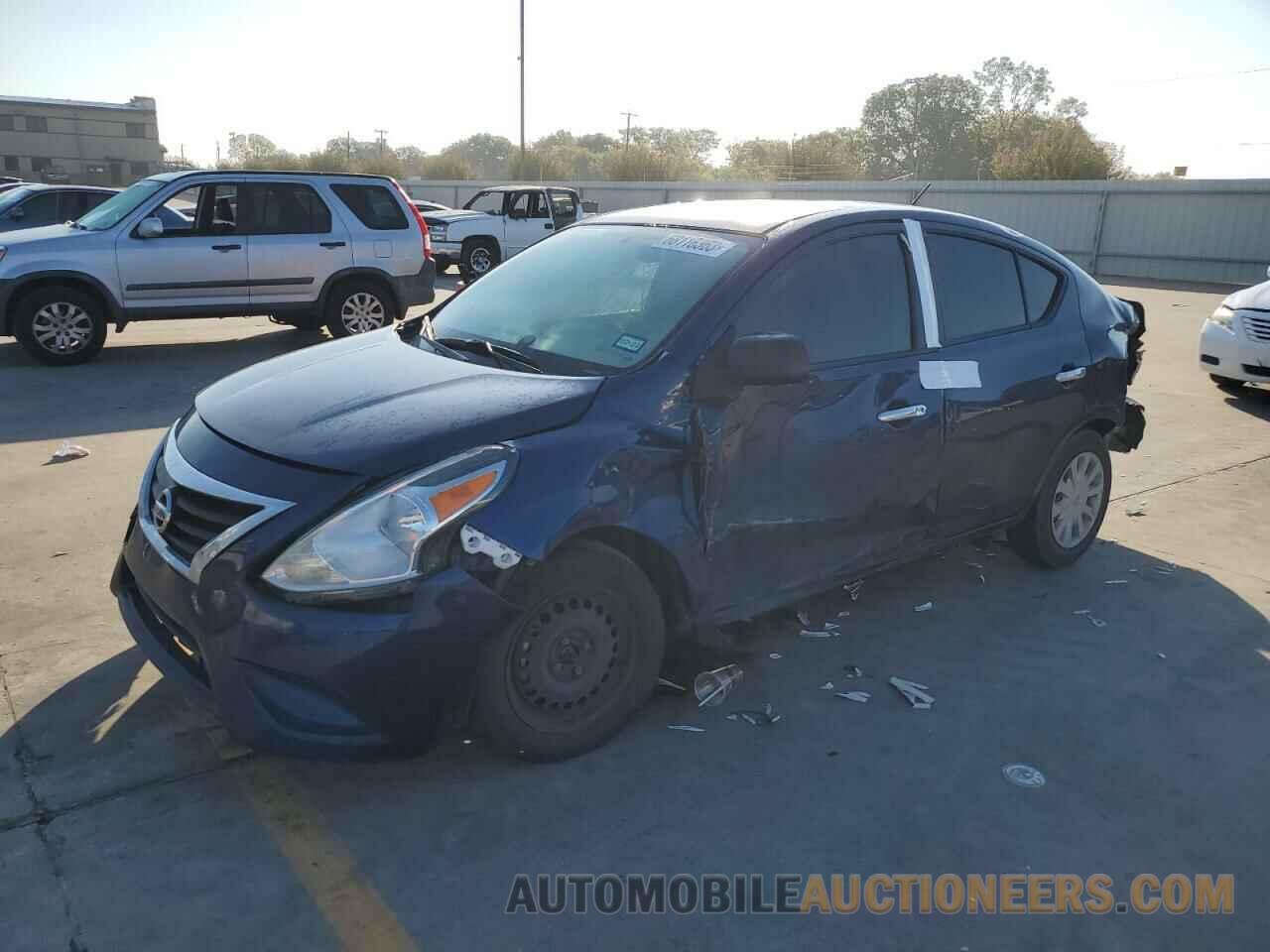 3N1CN7AP7KL824900 NISSAN VERSA 2019