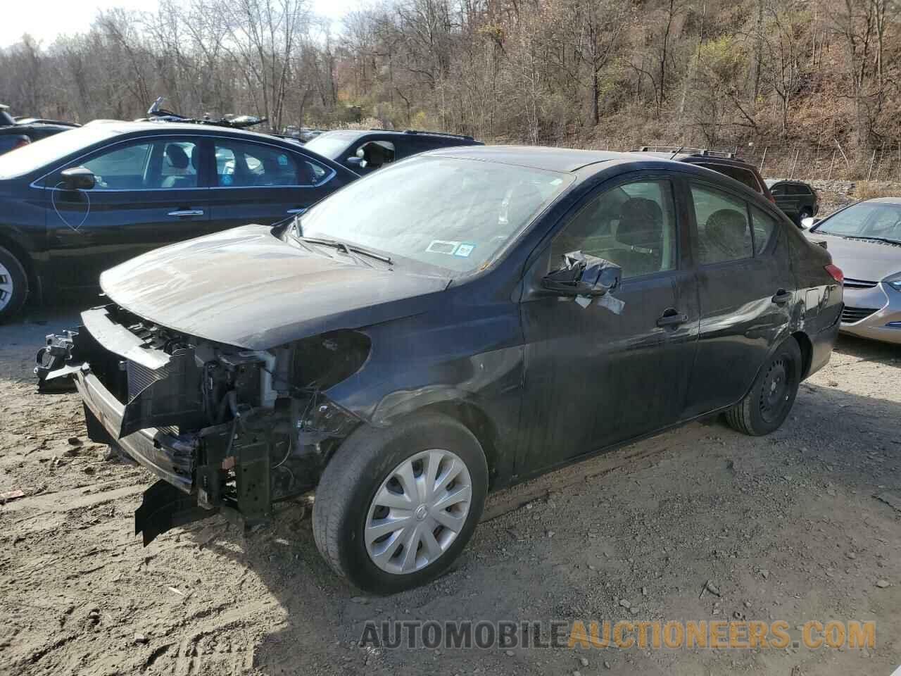 3N1CN7AP7KL825819 NISSAN VERSA 2019