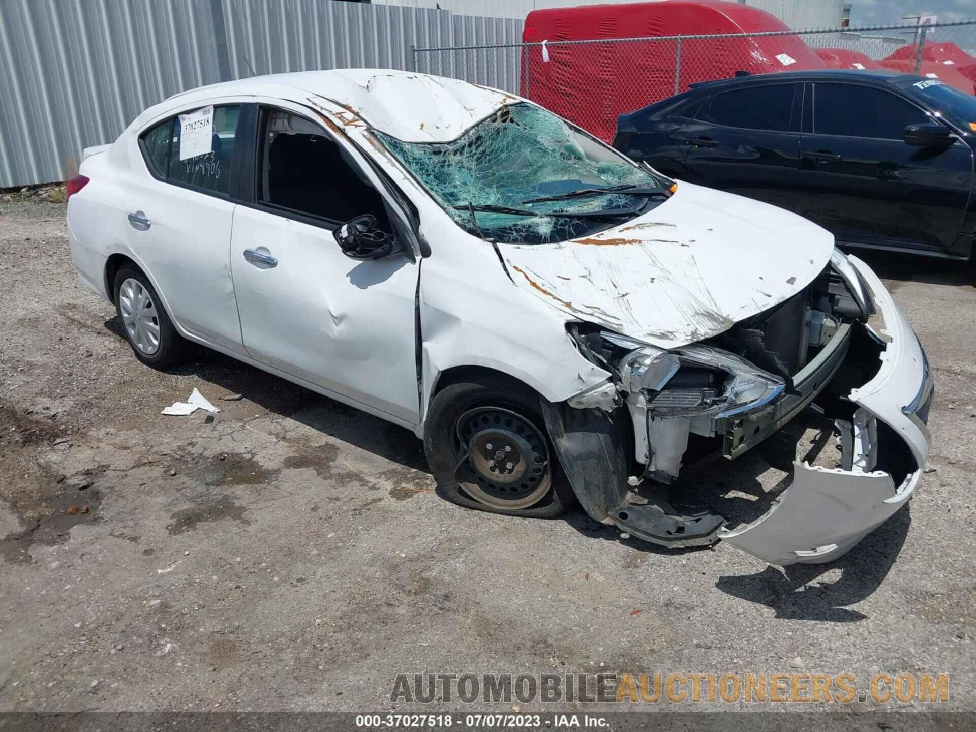 3N1CN7AP7KL848906 NISSAN VERSA SEDAN 2019