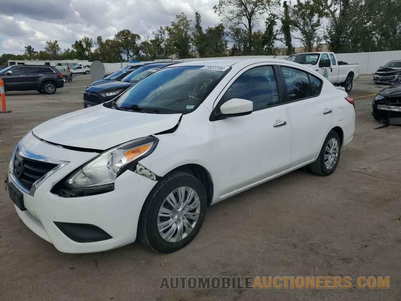 3N1CN7AP7KL850977 NISSAN VERSA 2019