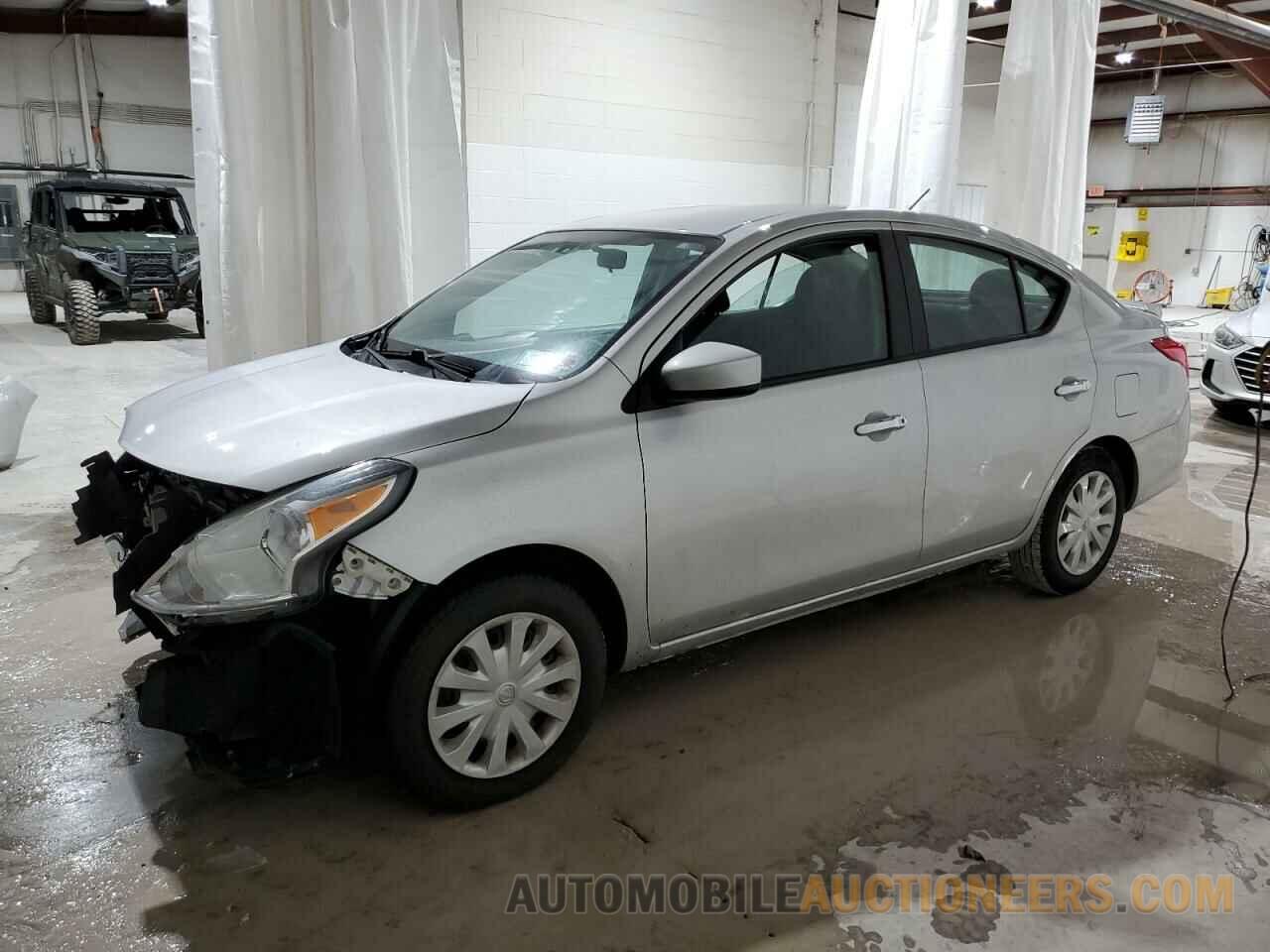 3N1CN7AP7KL852079 NISSAN VERSA 2019