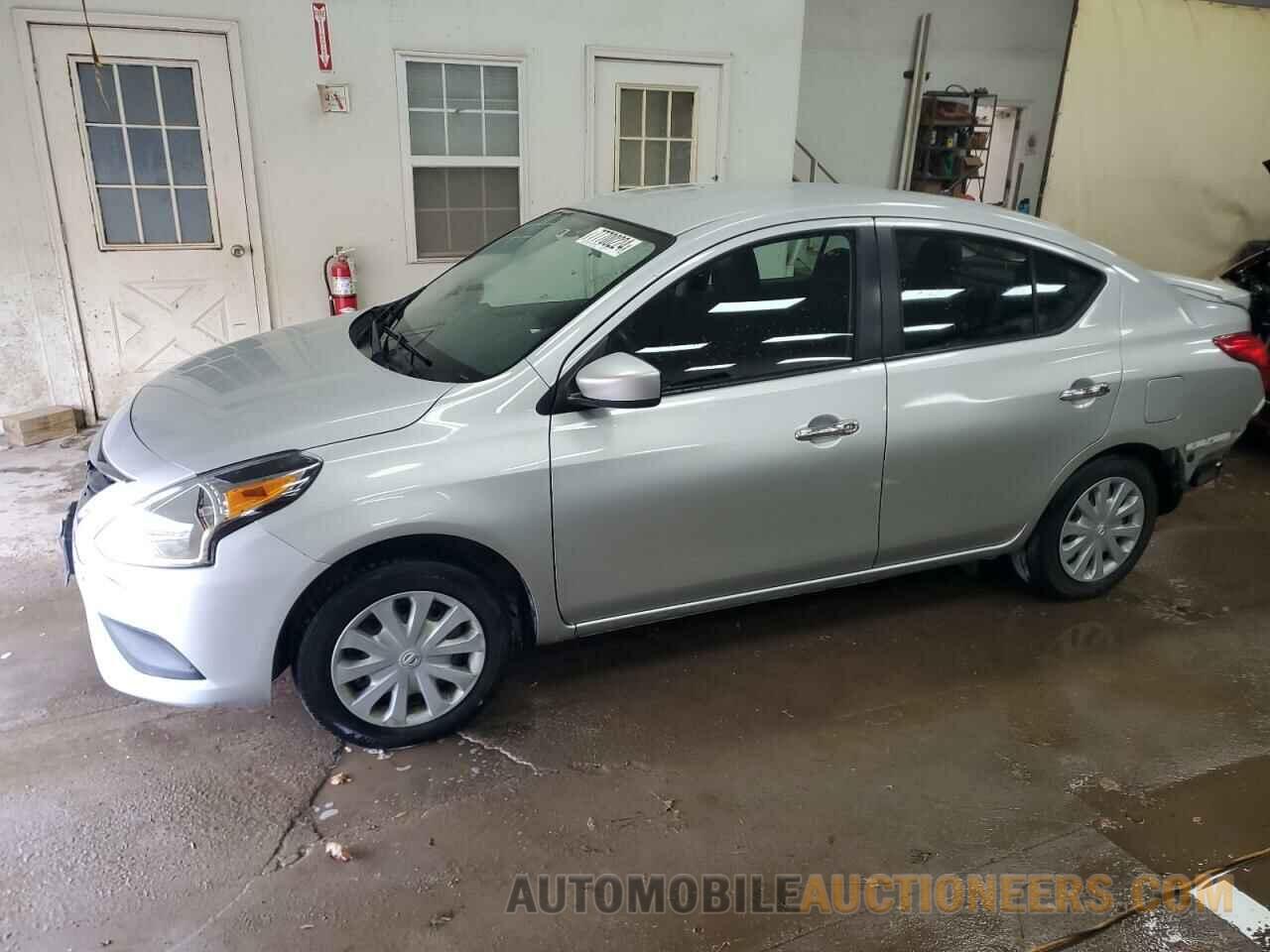 3N1CN7AP7KL853040 NISSAN VERSA 2019