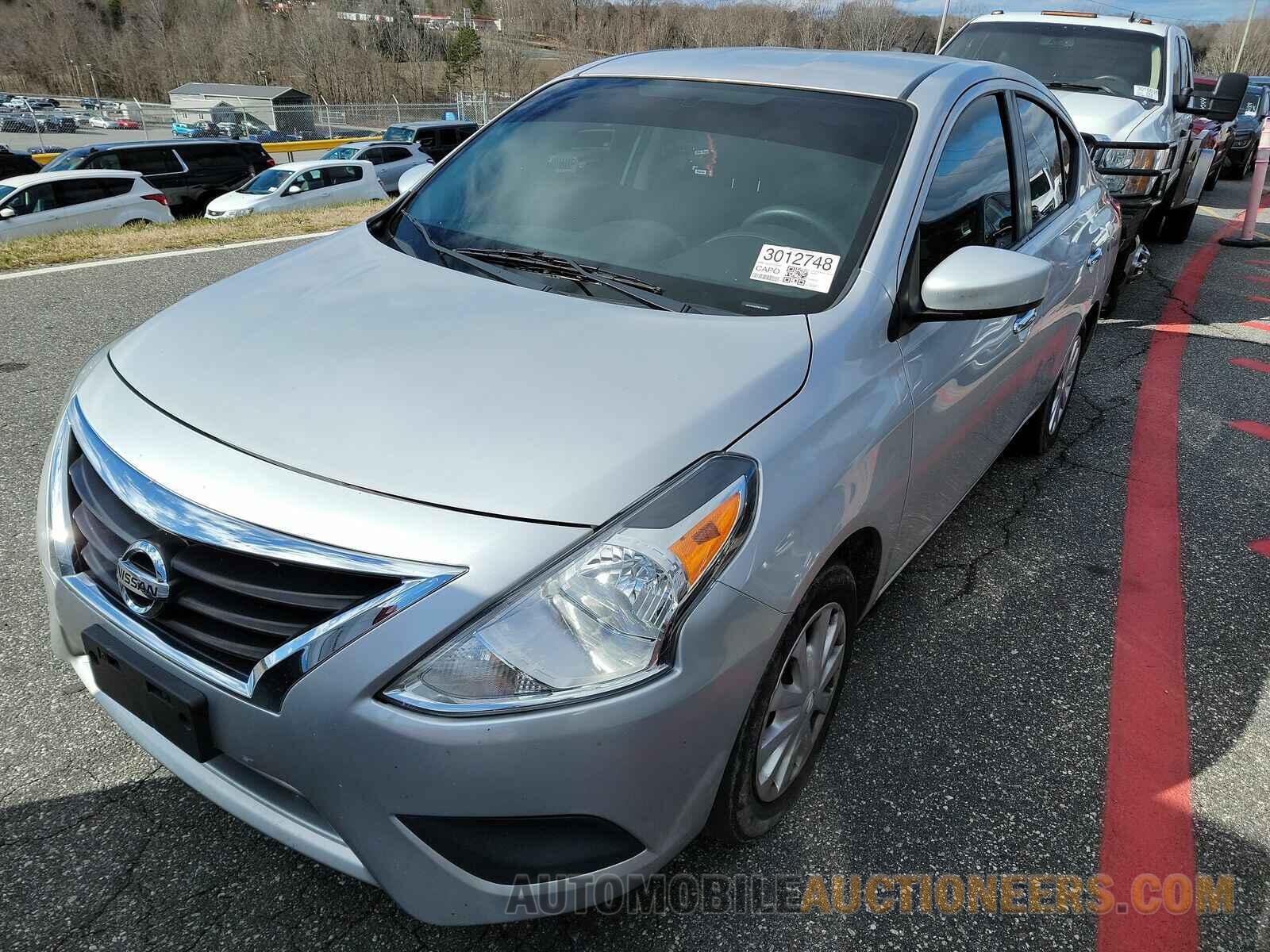 3N1CN7AP7KL872364 Nissan Versa Sedan 2019