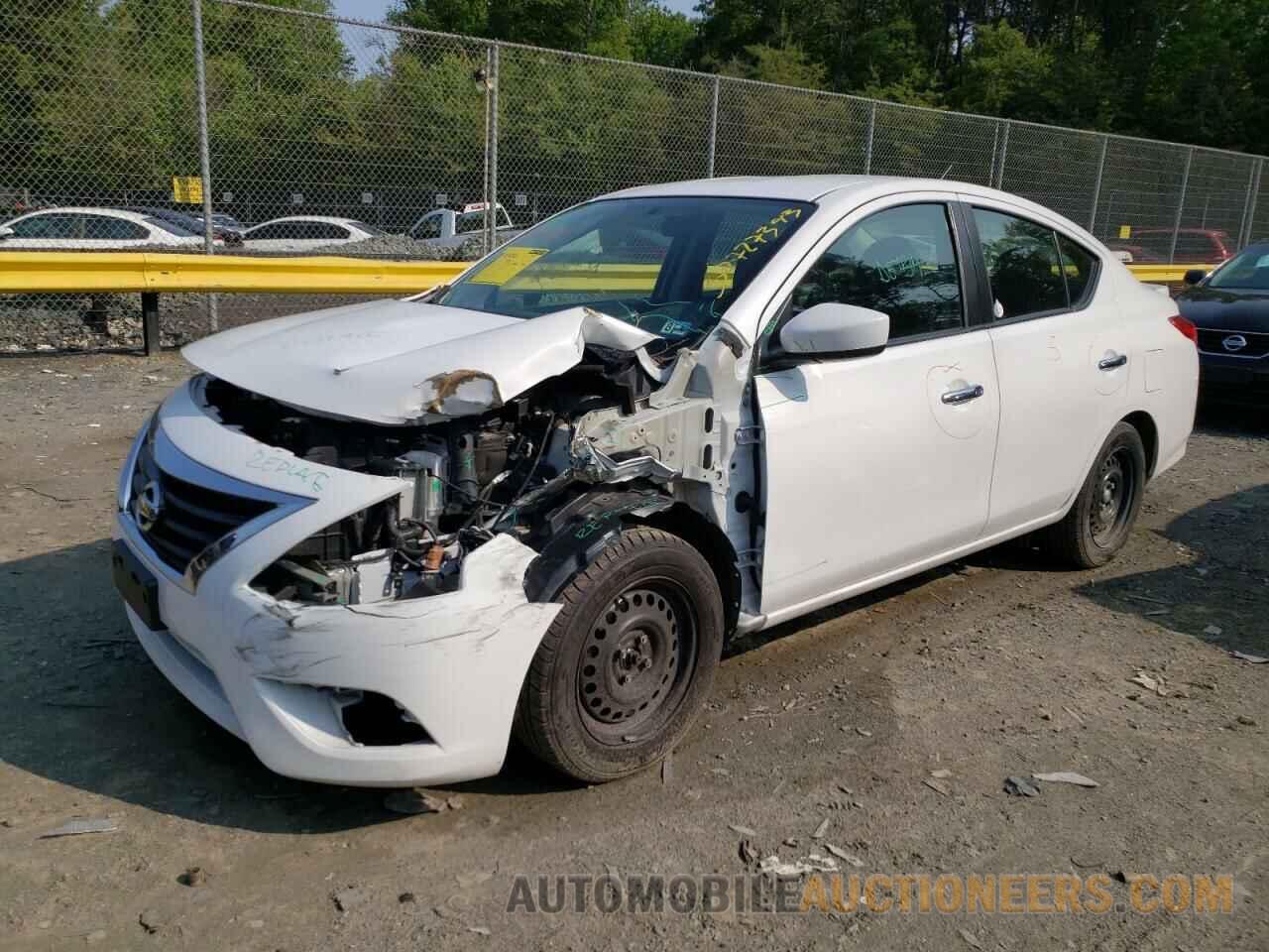 3N1CN7AP7KL876883 NISSAN VERSA 2019