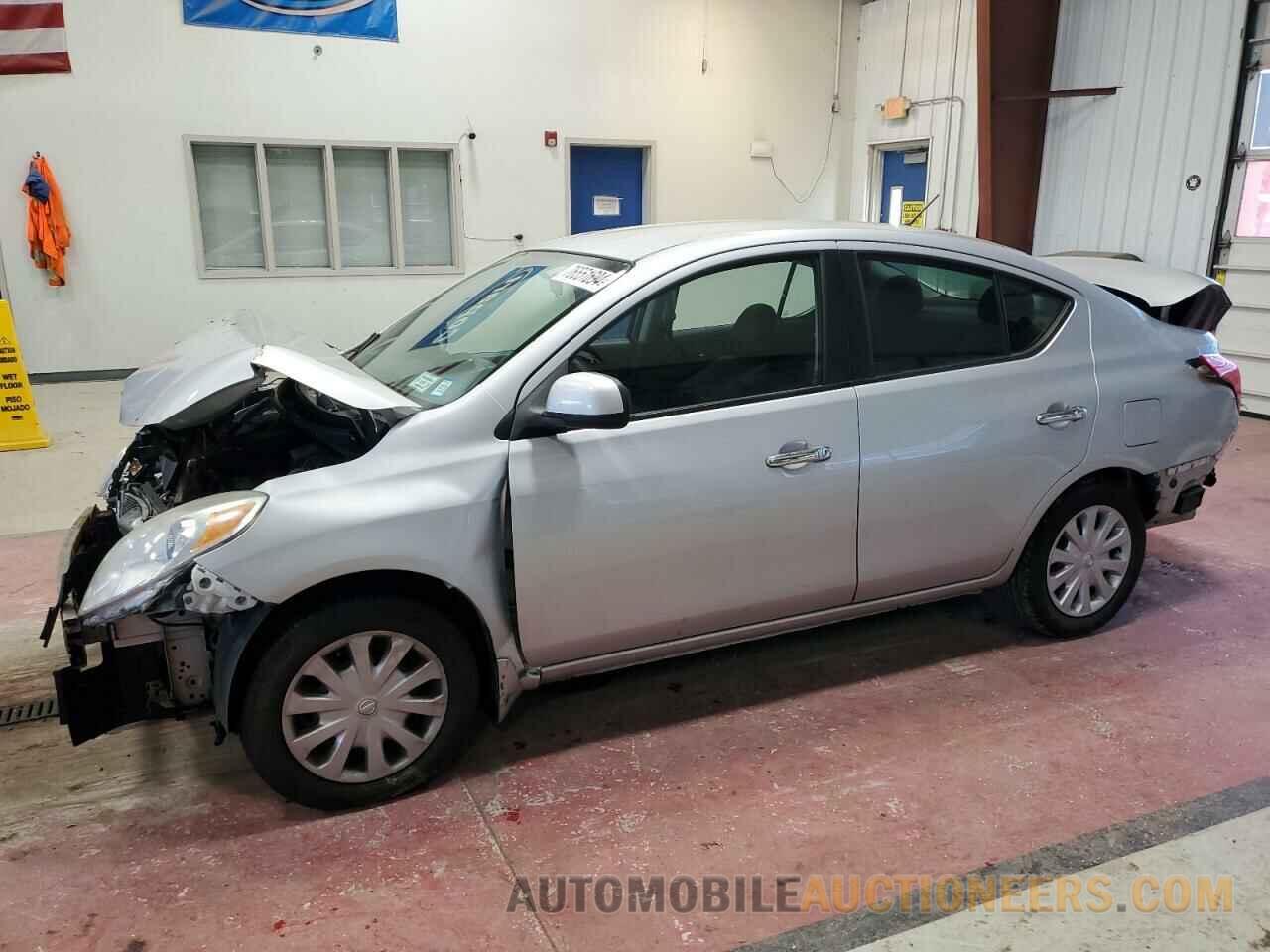 3N1CN7AP8CL844266 NISSAN VERSA 2012