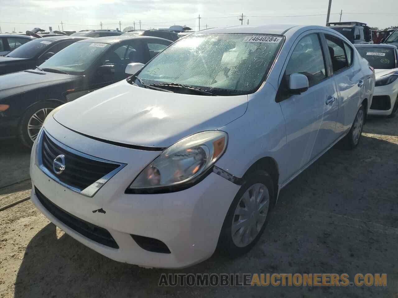 3N1CN7AP8CL858765 NISSAN VERSA 2012