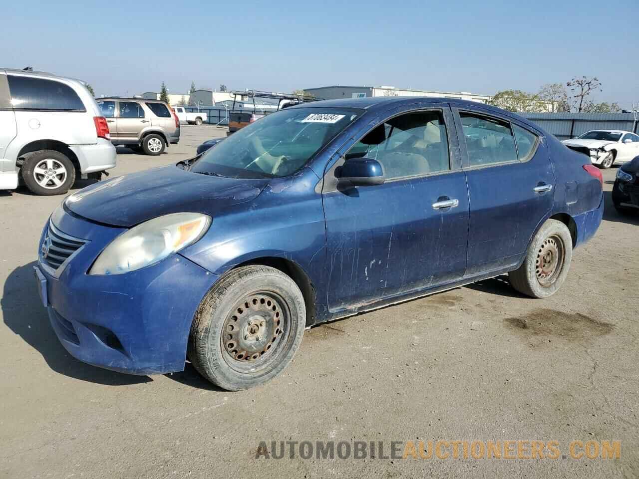 3N1CN7AP8CL886274 NISSAN VERSA 2012