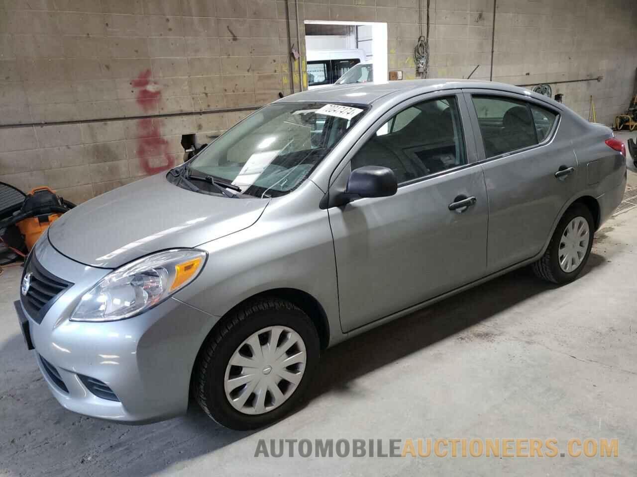 3N1CN7AP8DL842132 NISSAN VERSA 2013