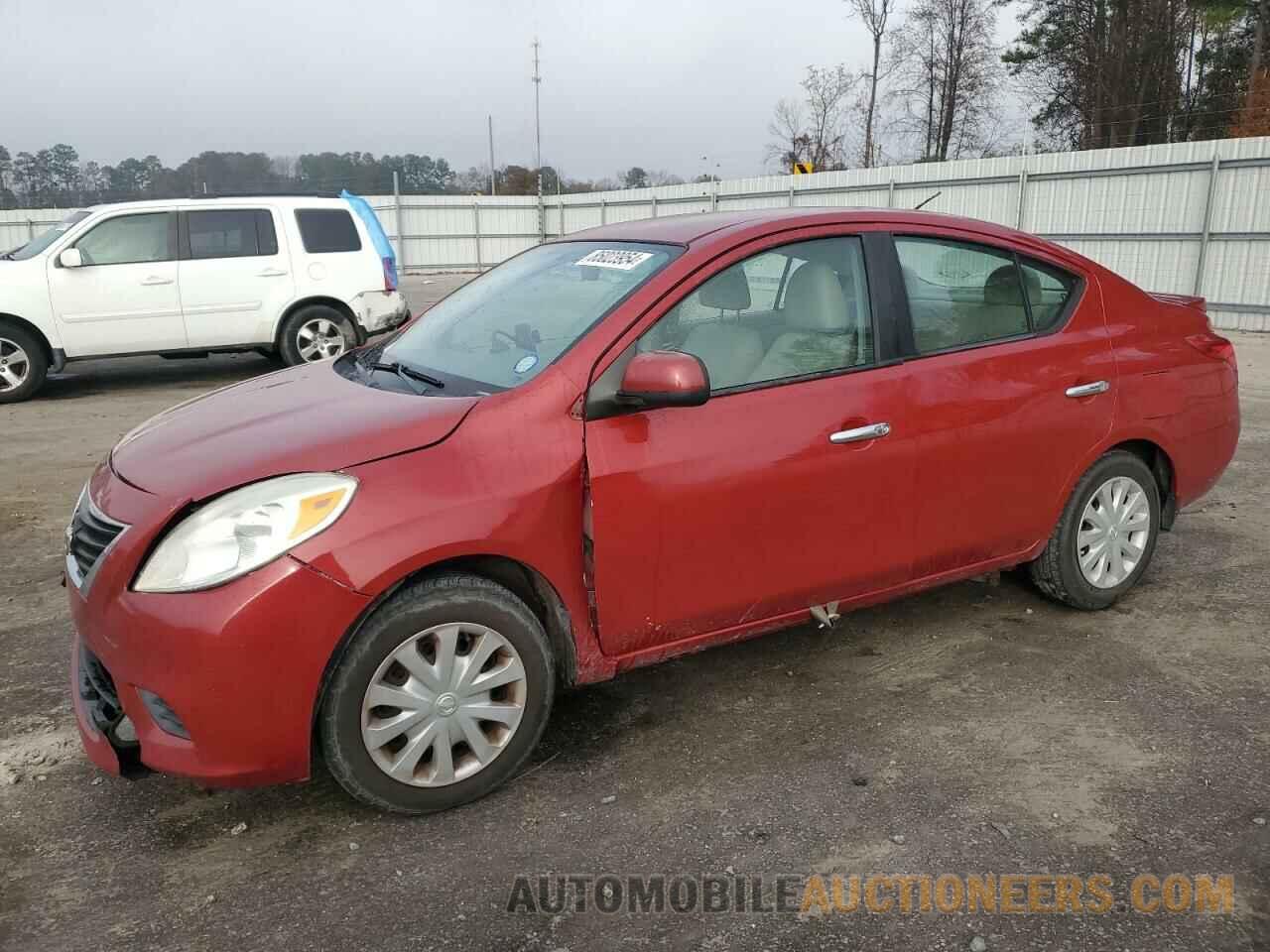 3N1CN7AP8DL883327 NISSAN VERSA 2013