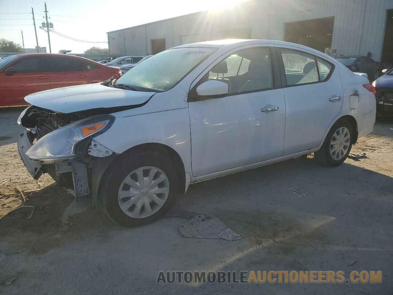 3N1CN7AP8FL816651 NISSAN VERSA 2015