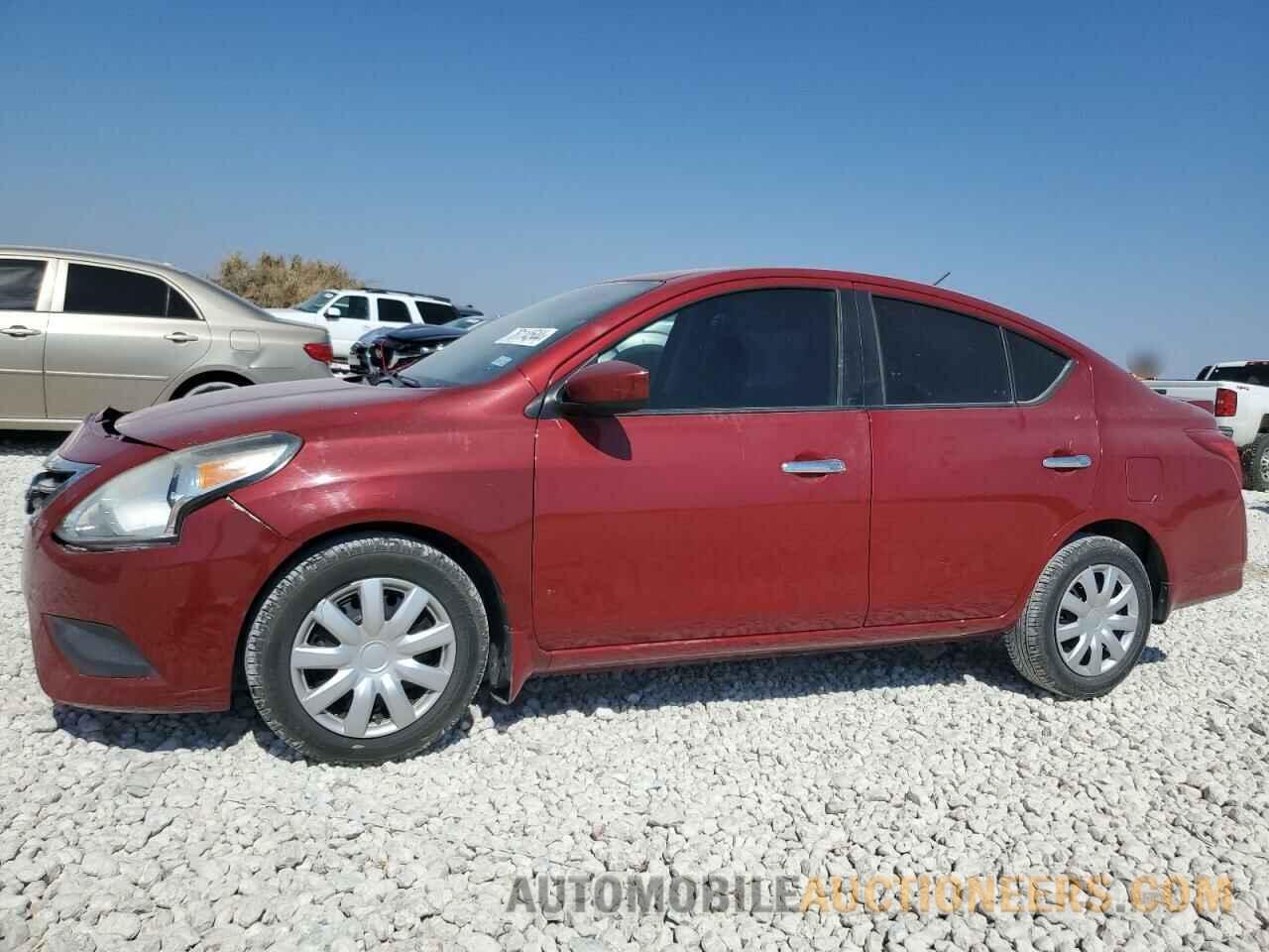 3N1CN7AP8FL875909 NISSAN VERSA 2015