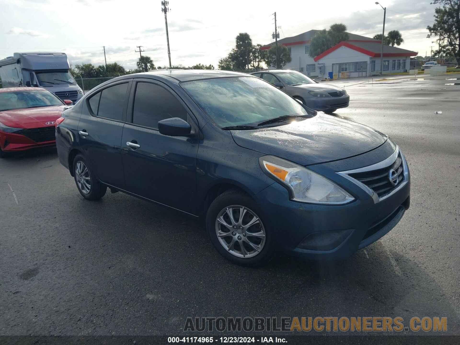 3N1CN7AP8FL905636 NISSAN VERSA 2015