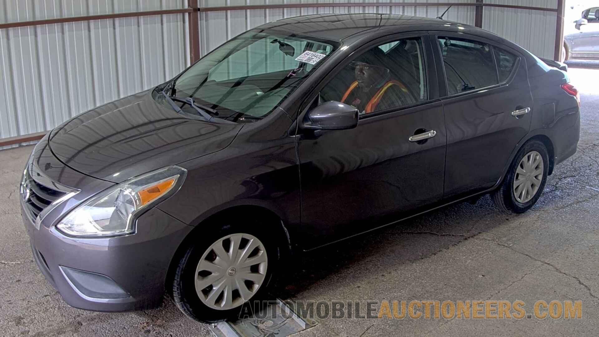 3N1CN7AP8FL928088 Nissan Versa 2015