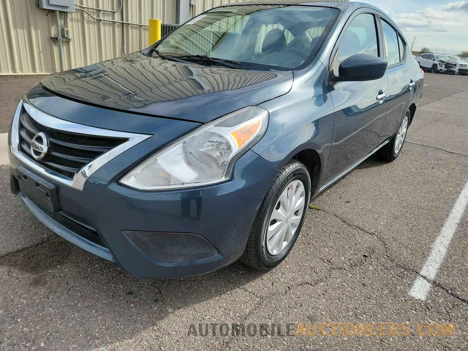 3N1CN7AP8HL837910 Nissan Versa Sedan 2017