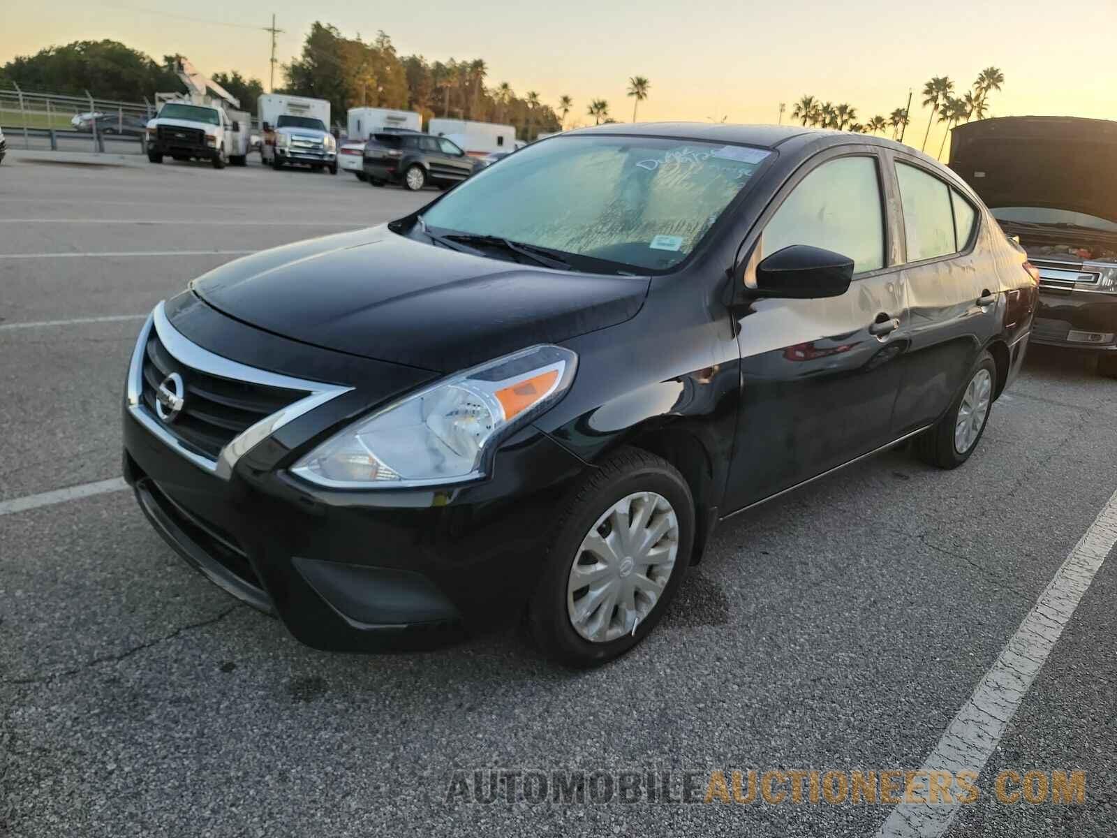 3N1CN7AP8HL885360 Nissan Versa Sedan 2017