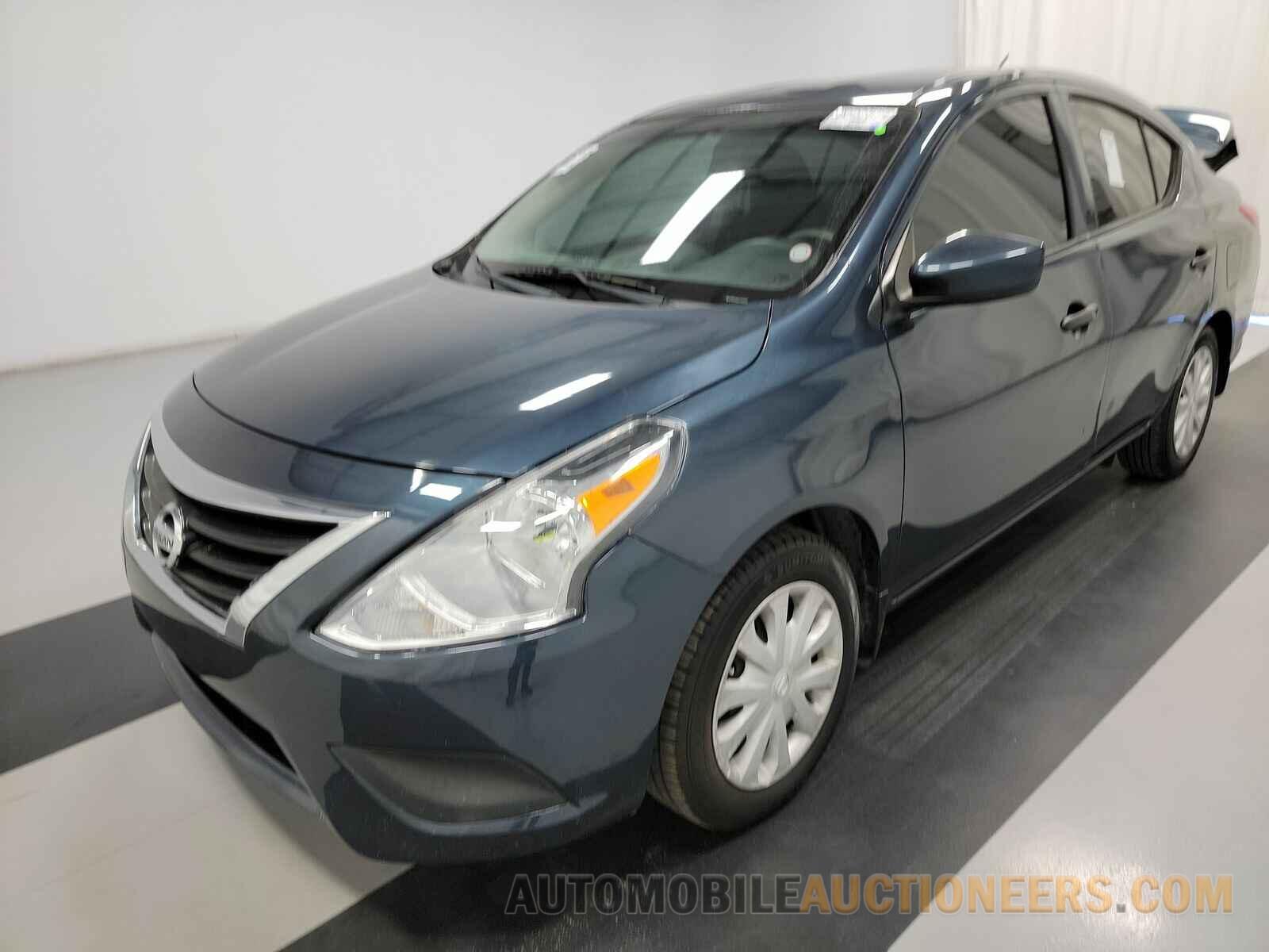 3N1CN7AP8HL903663 Nissan Versa Sedan 2017