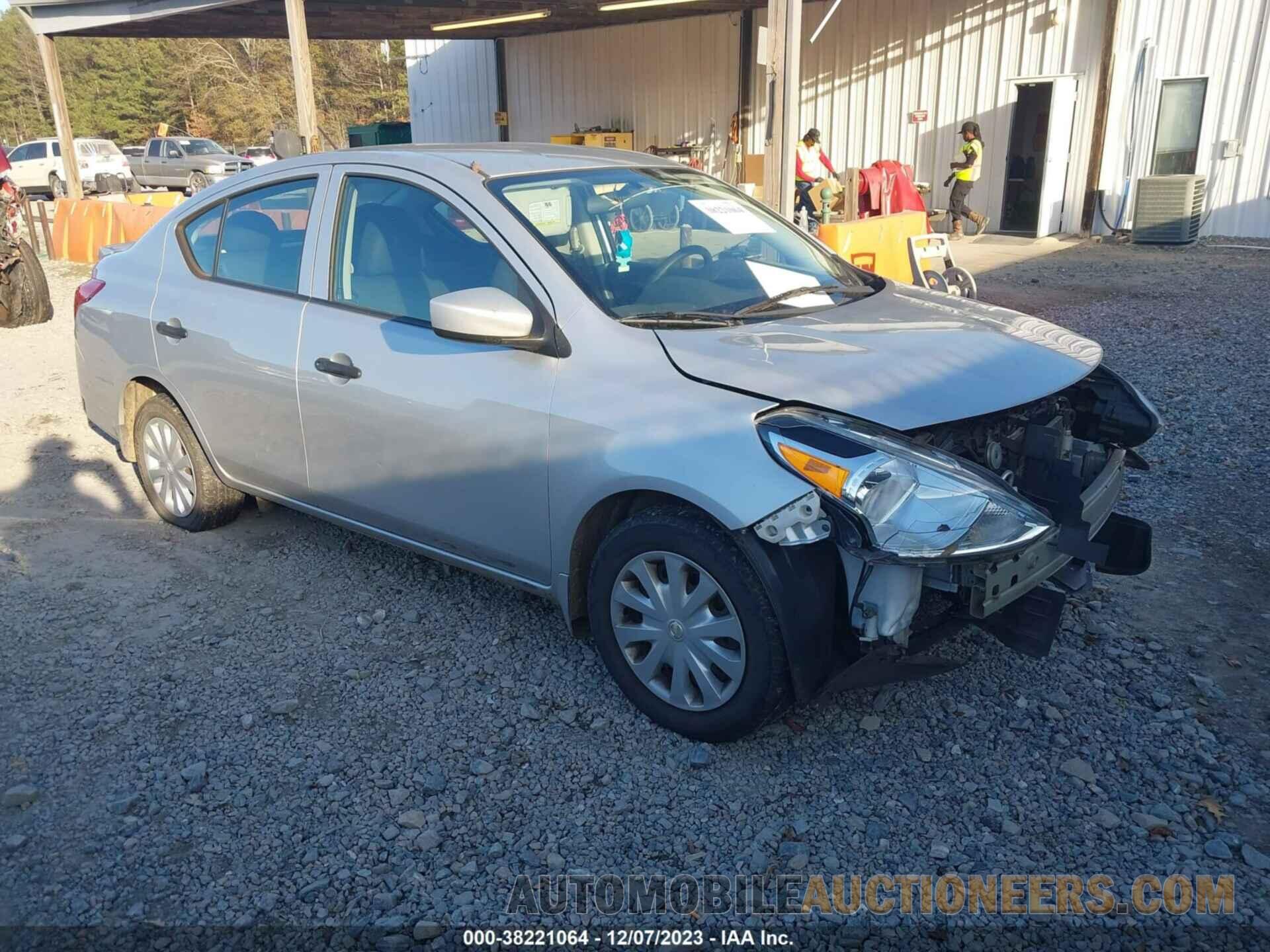 3N1CN7AP8JL812849 NISSAN VERSA 2018