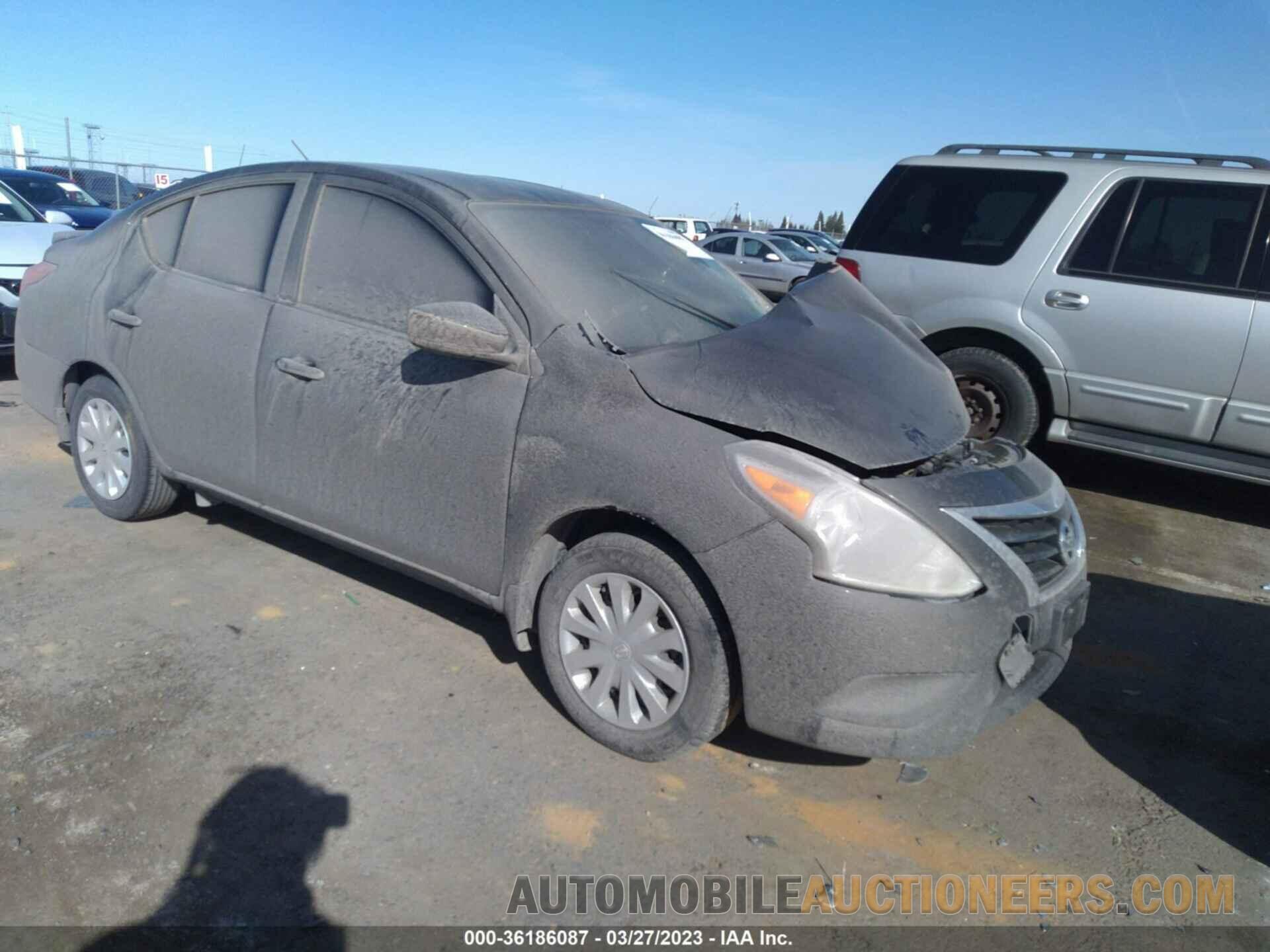 3N1CN7AP8JL814486 NISSAN VERSA SEDAN 2018