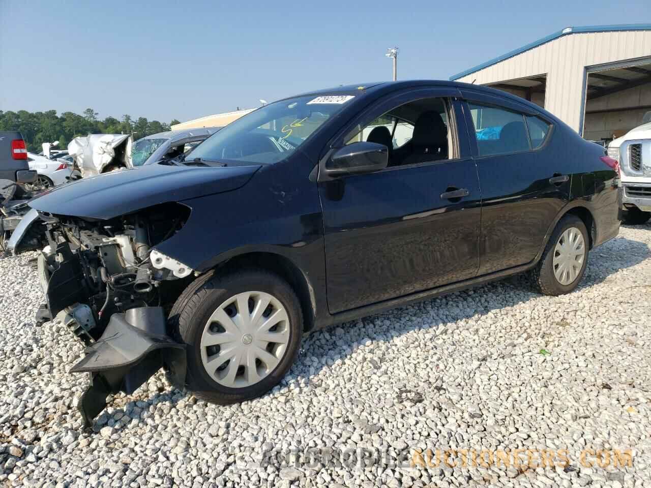 3N1CN7AP8JL818019 NISSAN VERSA 2018