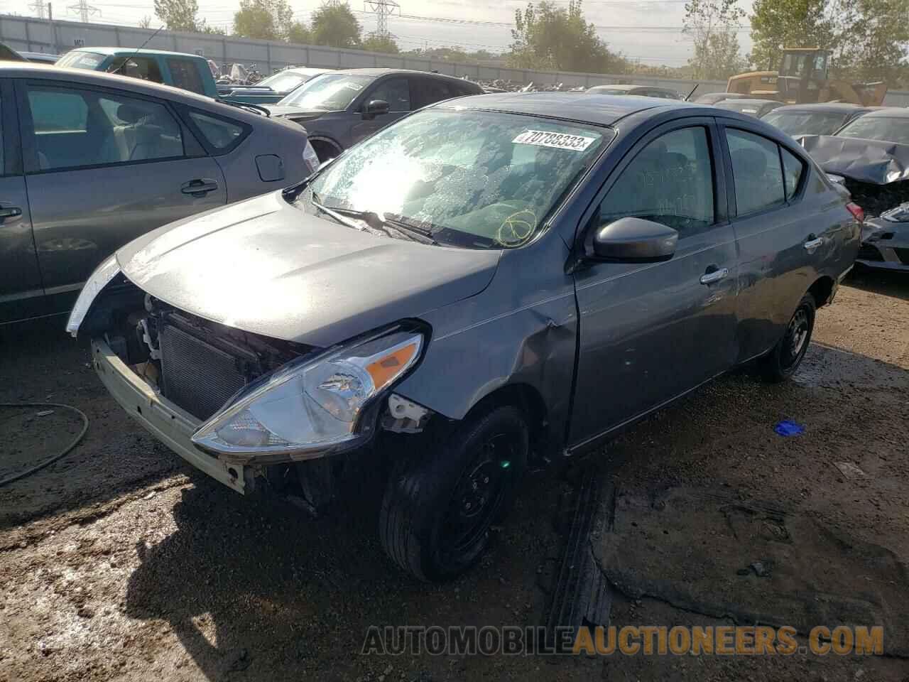 3N1CN7AP8JL820224 NISSAN VERSA 2018