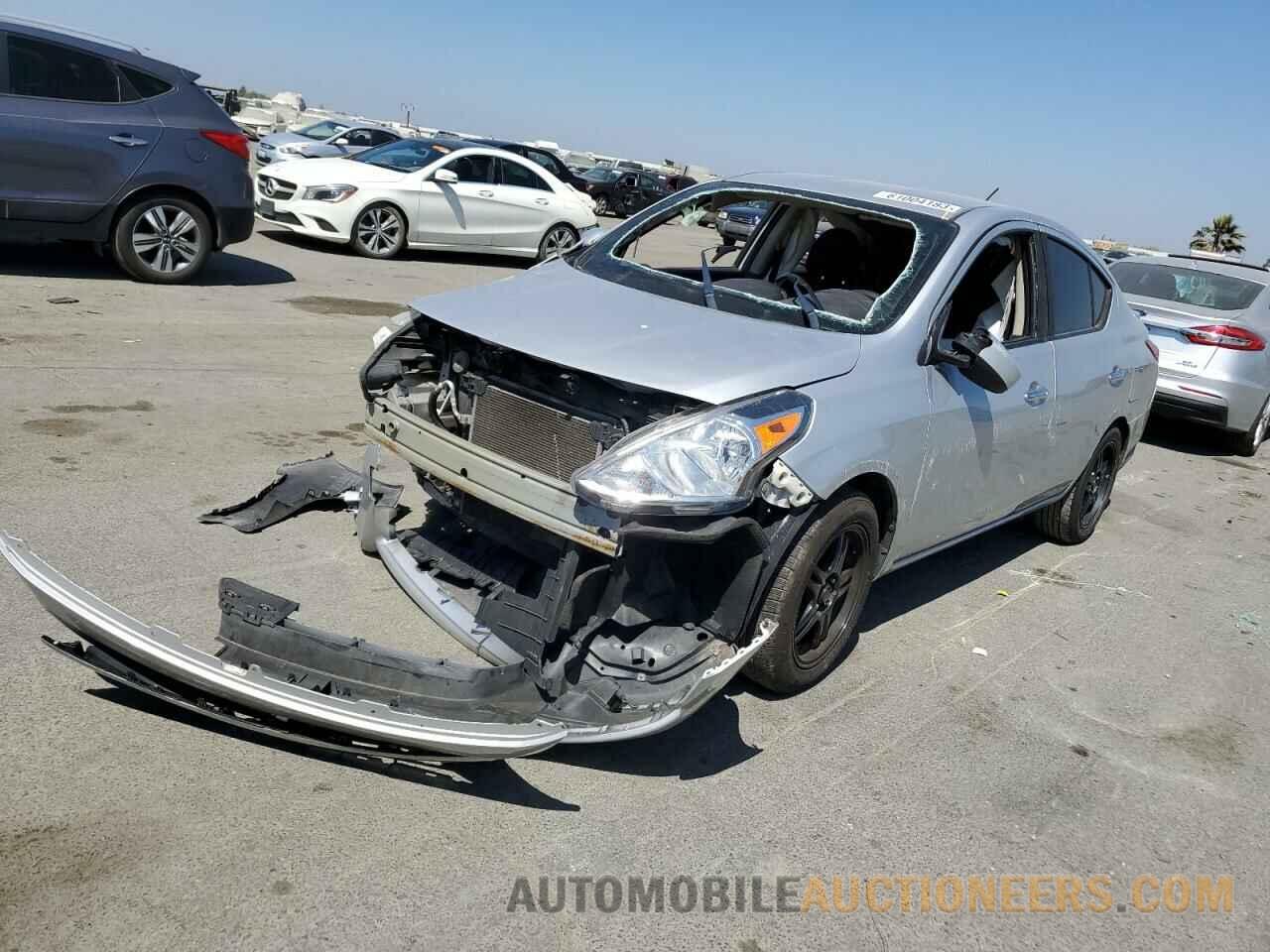 3N1CN7AP8JL832115 NISSAN VERSA 2018