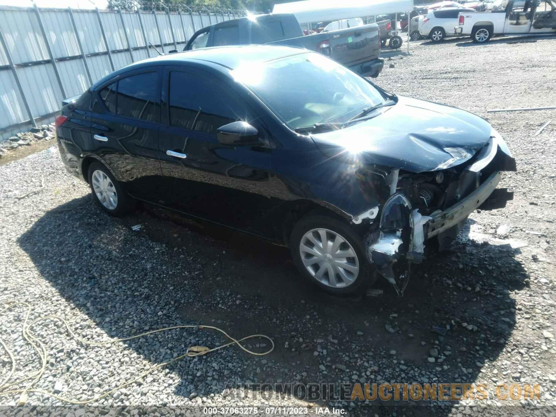 3N1CN7AP8JL835886 NISSAN VERSA SEDAN 2018