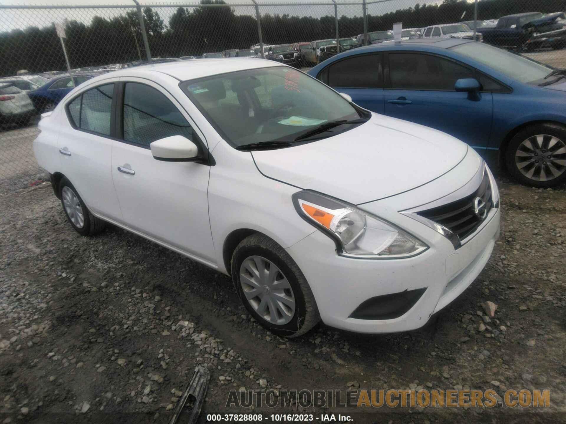 3N1CN7AP8JL842398 NISSAN VERSA 2018