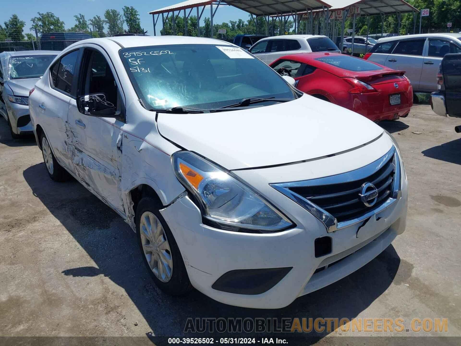 3N1CN7AP8JL853515 NISSAN VERSA 2018