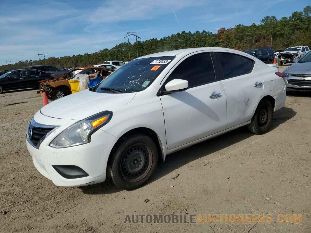 3N1CN7AP8JL859573 NISSAN VERSA 2018