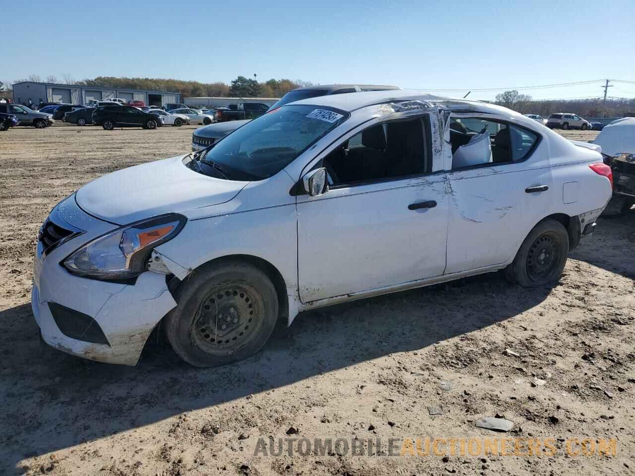 3N1CN7AP8JL859993 NISSAN VERSA 2018