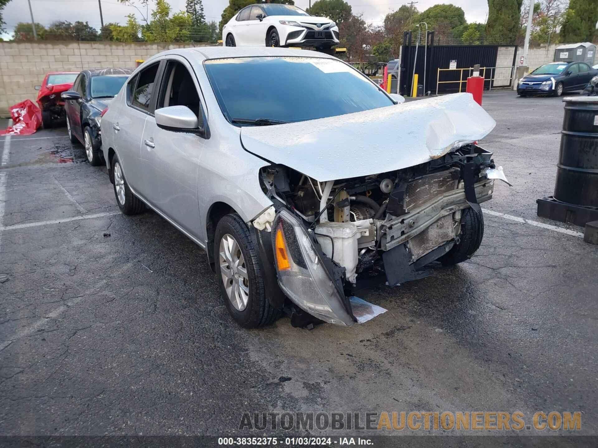 3N1CN7AP8JL861971 NISSAN VERSA 2018