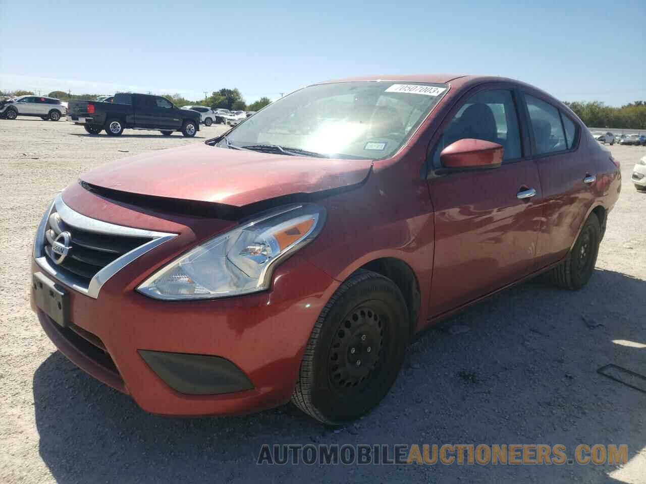 3N1CN7AP8JL863588 NISSAN VERSA 2018