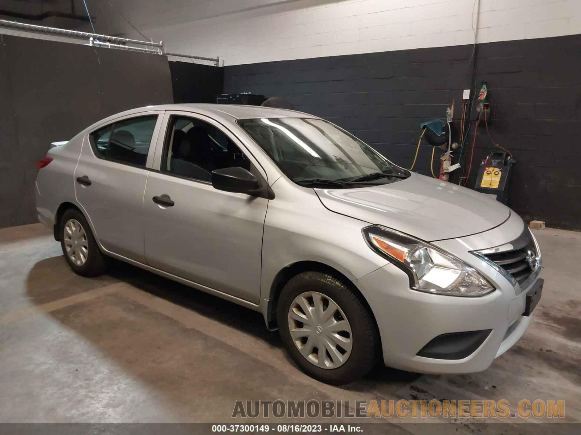 3N1CN7AP8JL865115 NISSAN VERSA SEDAN 2018