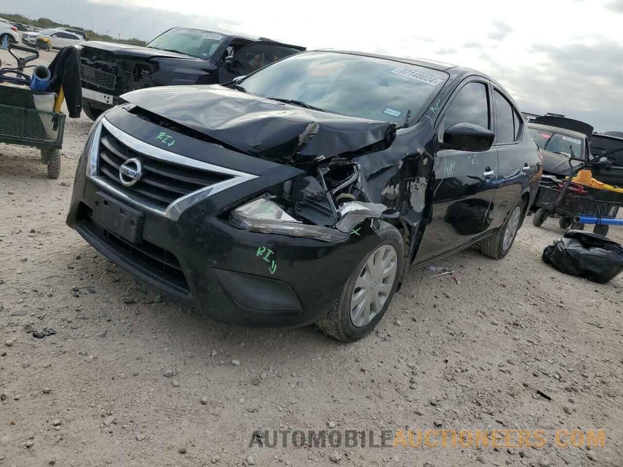 3N1CN7AP8JL867799 NISSAN VERSA 2018