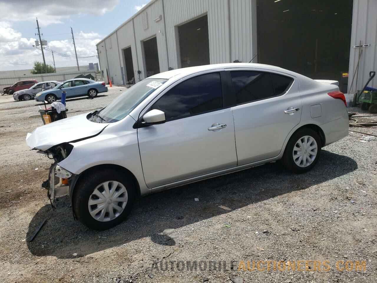 3N1CN7AP8JL886076 NISSAN VERSA 2018