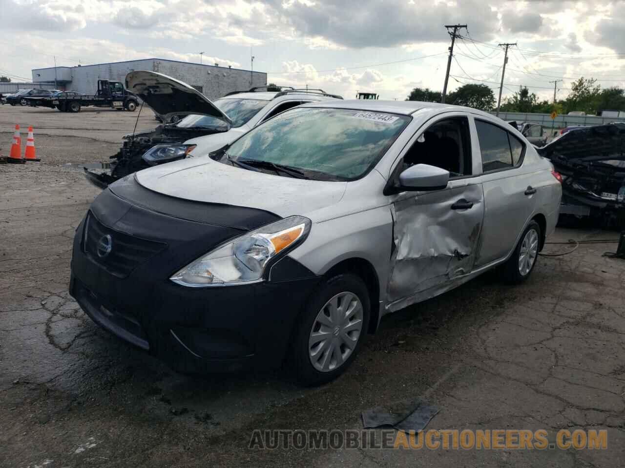 3N1CN7AP8JL888281 NISSAN VERSA 2018