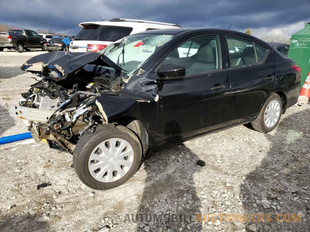 3N1CN7AP8KL816272 NISSAN VERSA 2019