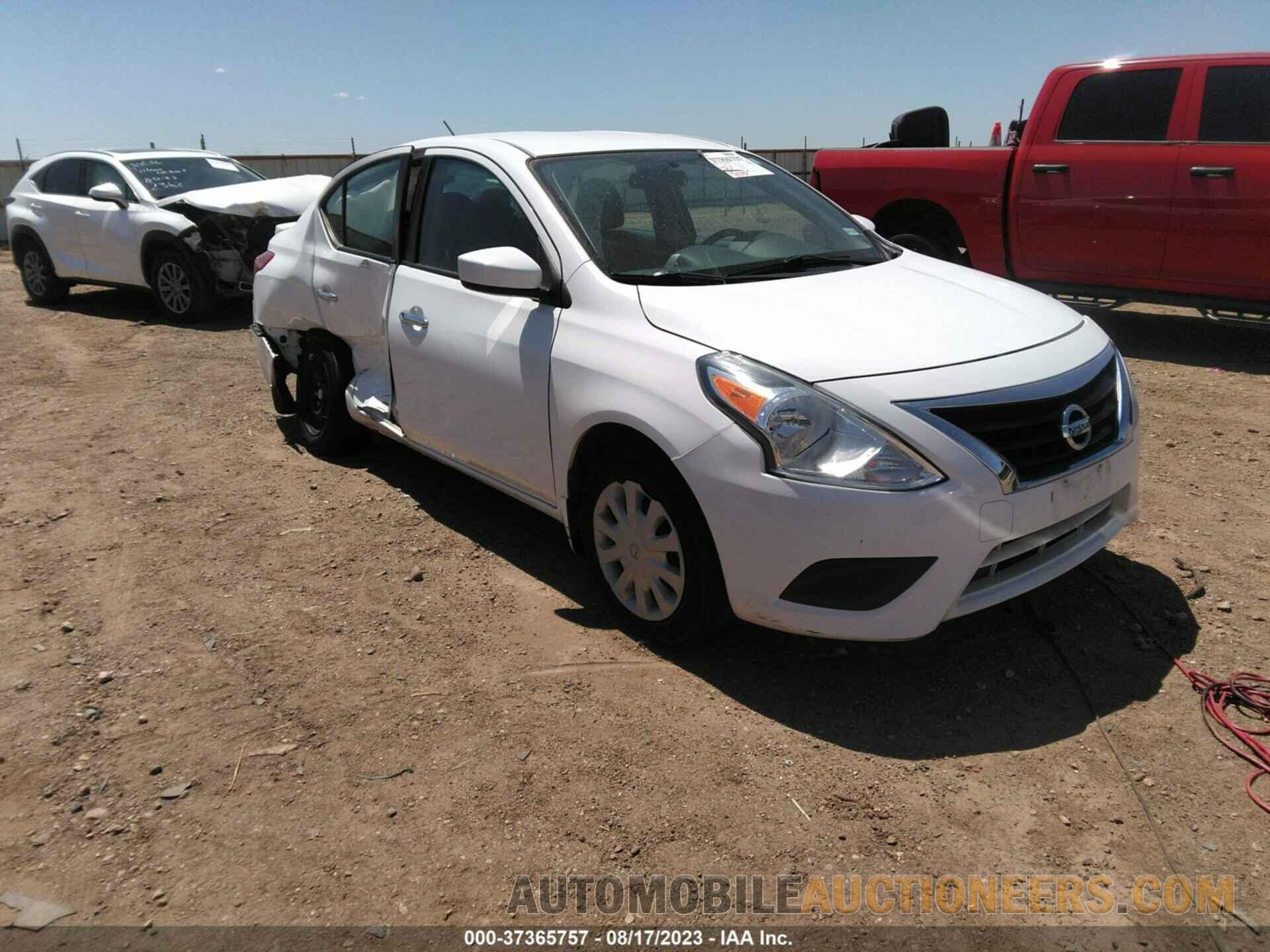 3N1CN7AP8KL817244 NISSAN VERSA SEDAN 2019