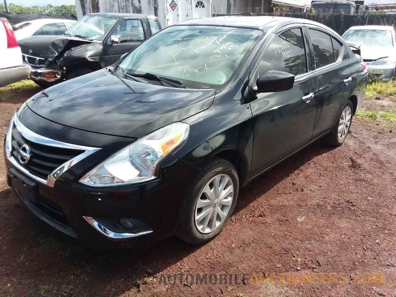 3N1CN7AP8KL825134 NISSAN VERSA 2019