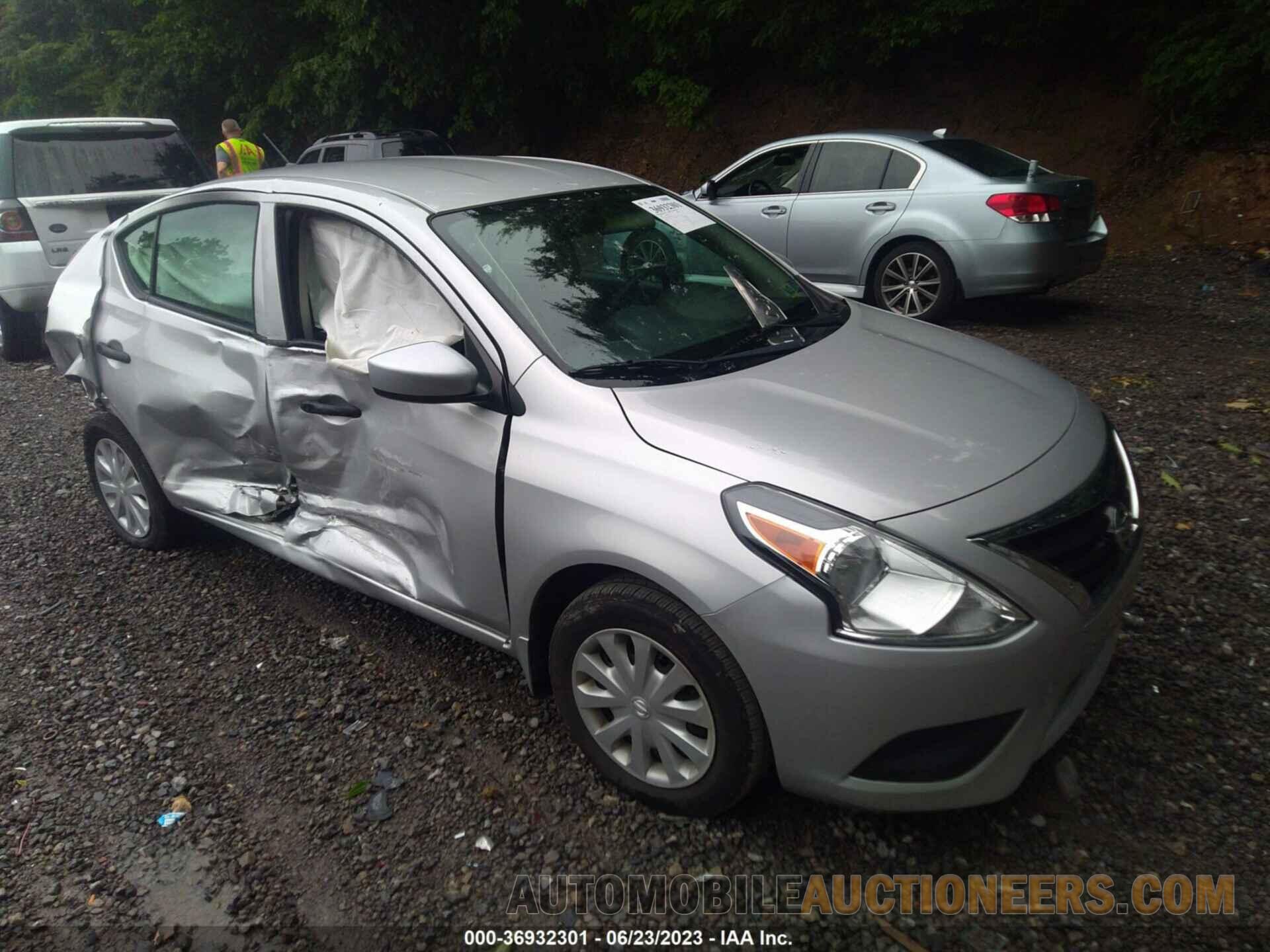 3N1CN7AP8KL832729 NISSAN VERSA SEDAN 2019