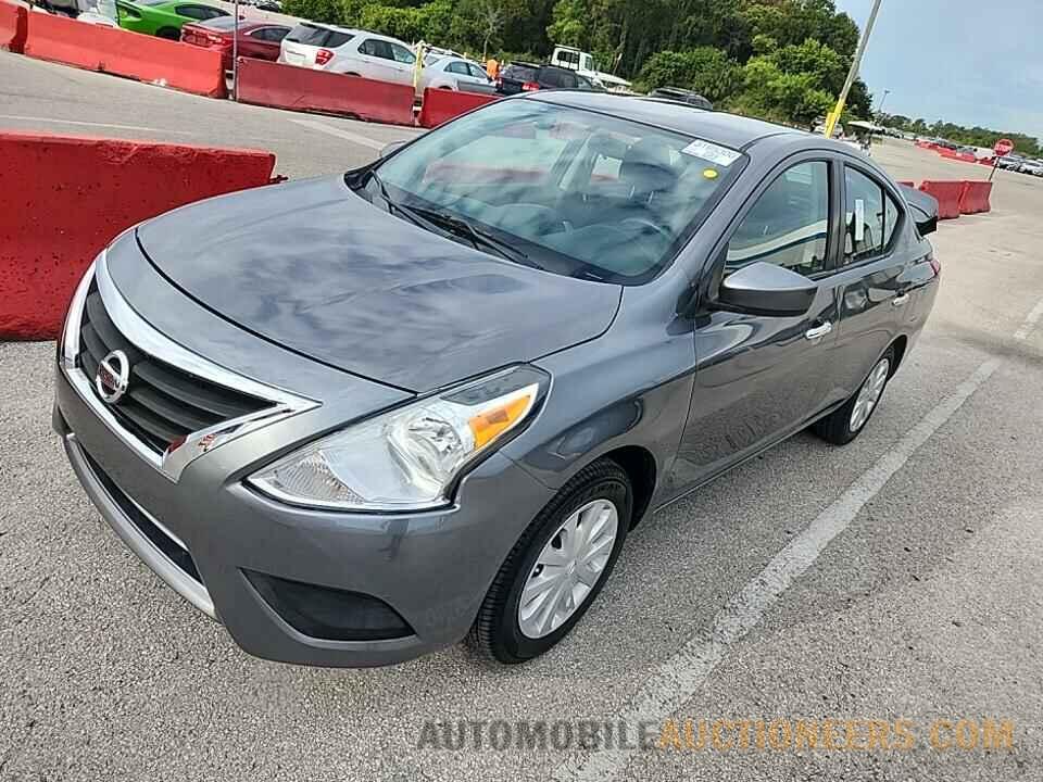 3N1CN7AP8KL847067 Nissan Versa Sedan 2019