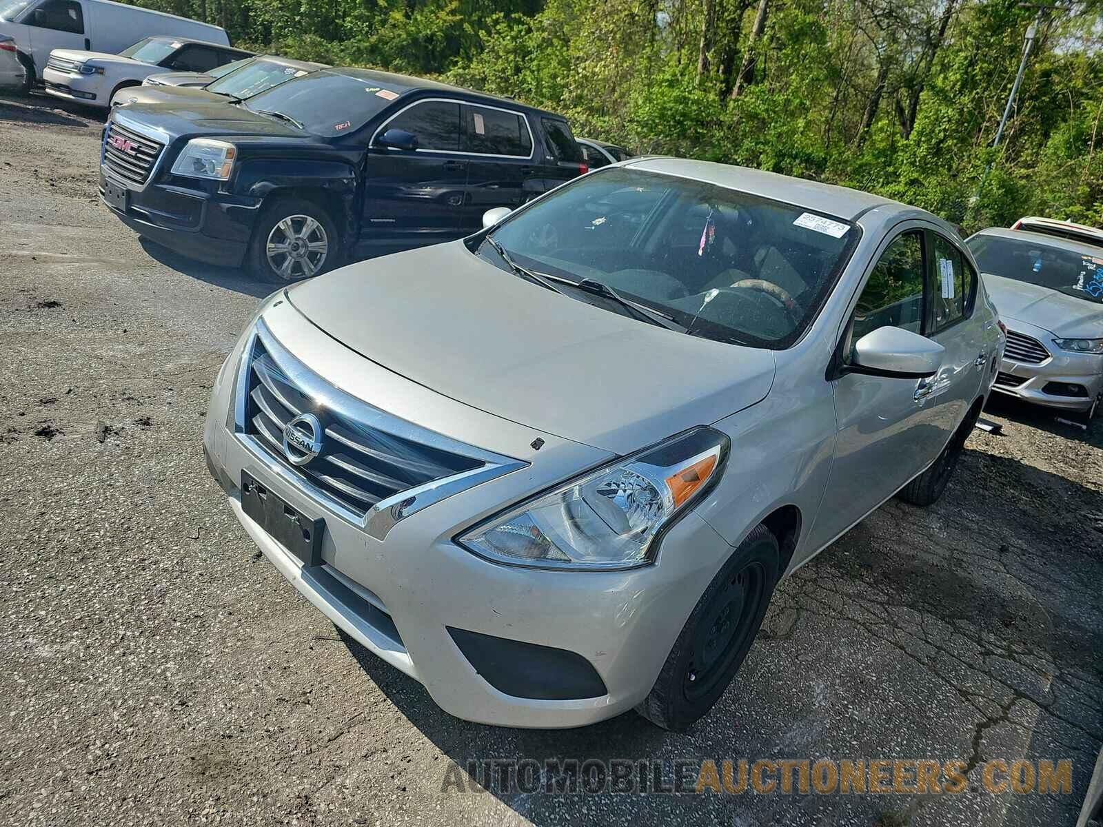 3N1CN7AP8KL849921 Nissan Versa Sedan 2019