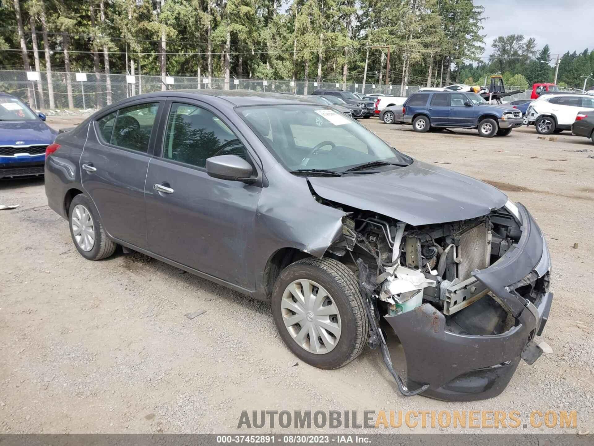 3N1CN7AP8KL880666 NISSAN VERSA SEDAN 2019