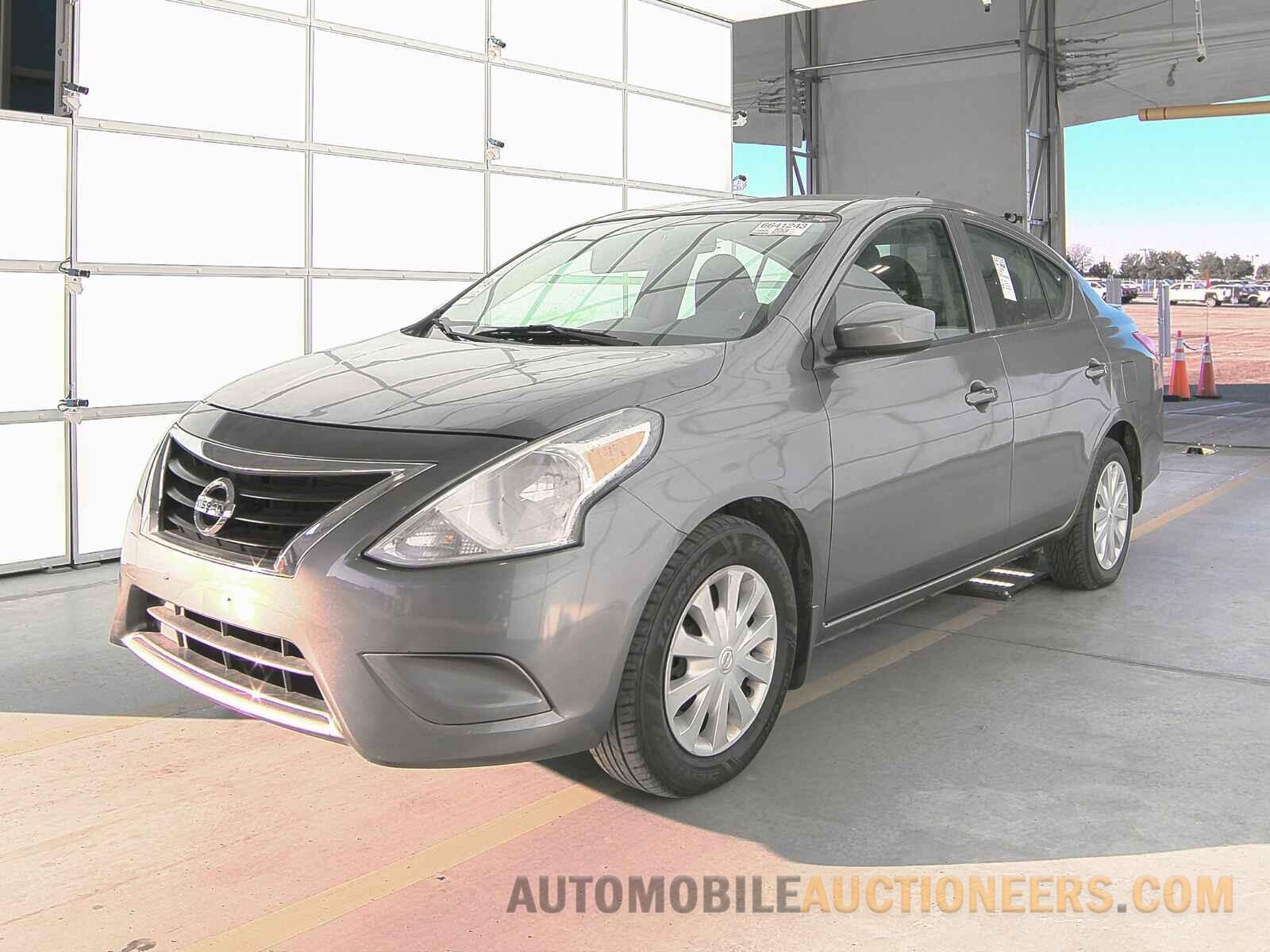 3N1CN7AP9HL821344 Nissan Versa Sedan 2017