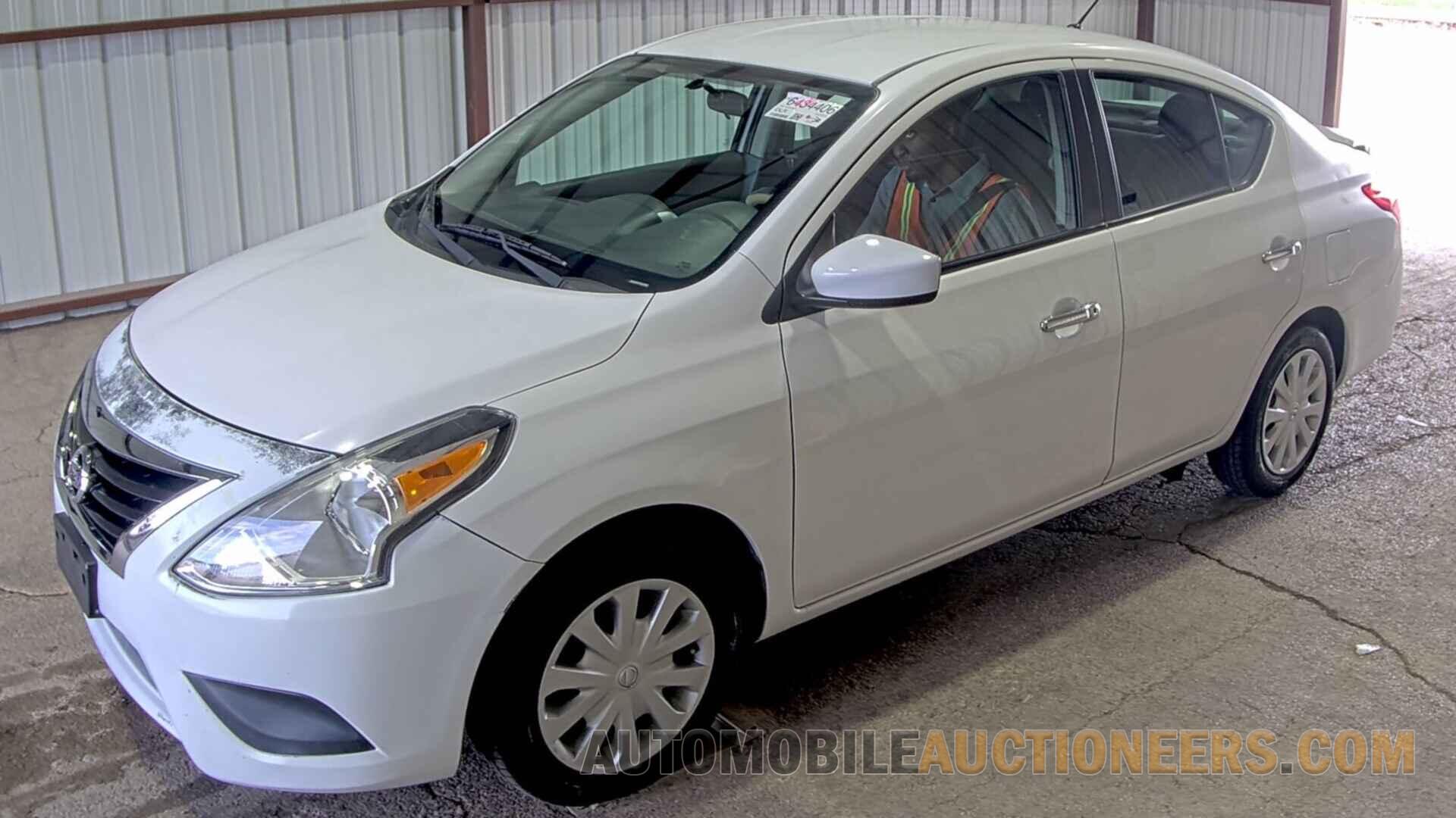 3N1CN7AP9HL836880 Nissan Versa Sedan 2017